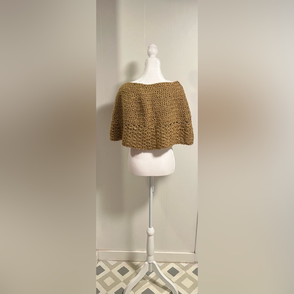 Crochet shoulder wrap. Camel color. Smoke free home. Clean like new - Picture 3 of 4